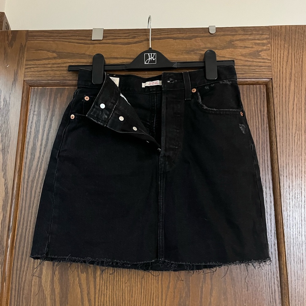 Levi denim skirt
